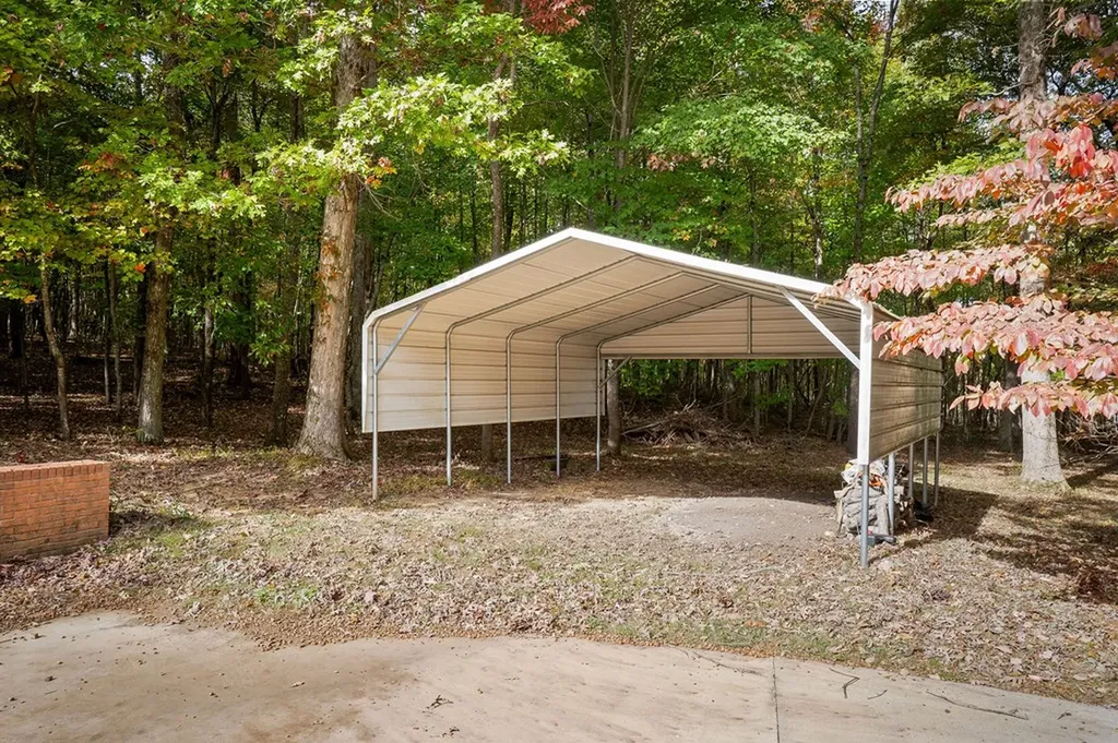 708 Low Gap Road Sparta TN 38583