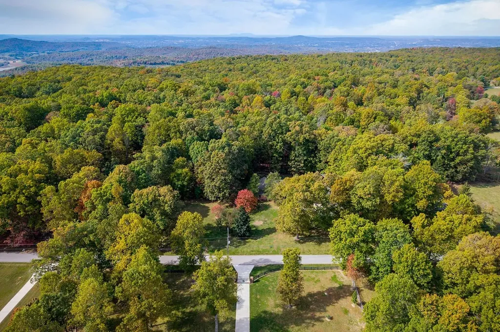 708 Low Gap Road Sparta TN 38583