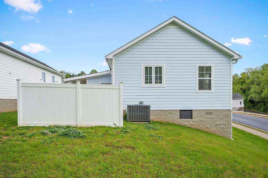 342 Hemlock Circle Cookeville TN 38501