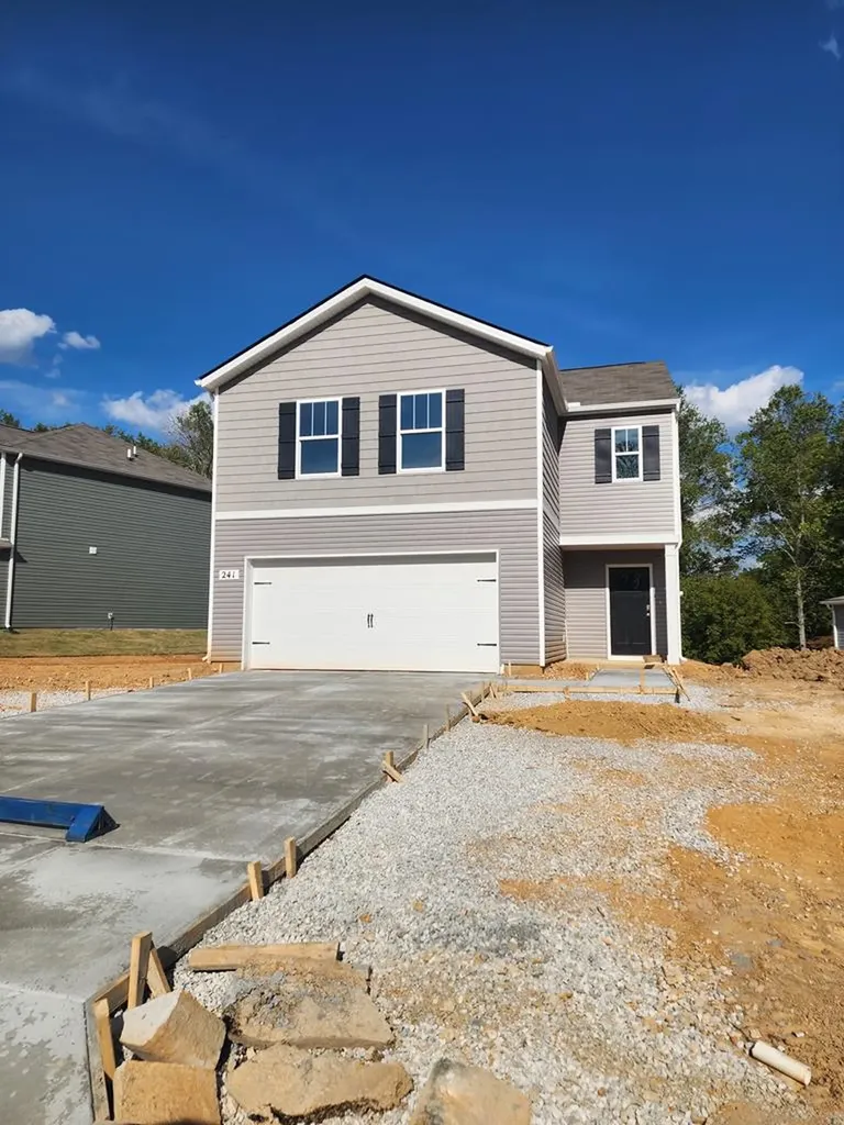 241 London Court Baxter TN 38544