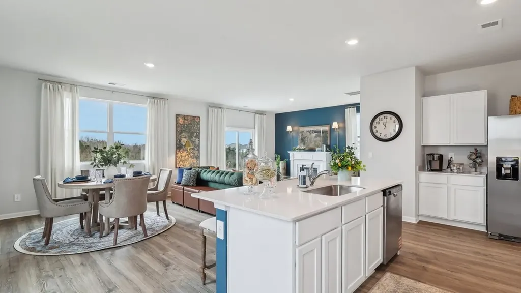 241 London Court Baxter TN 38544