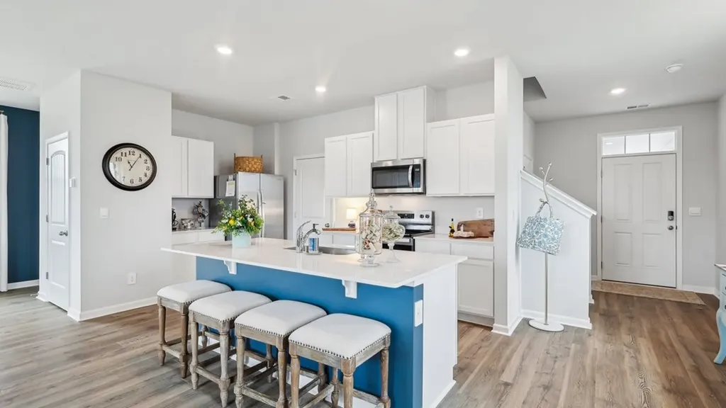 241 London Court Baxter TN 38544