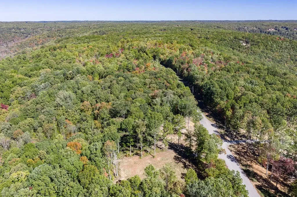 628 Cumberland Cove Road Monterey TN 38574