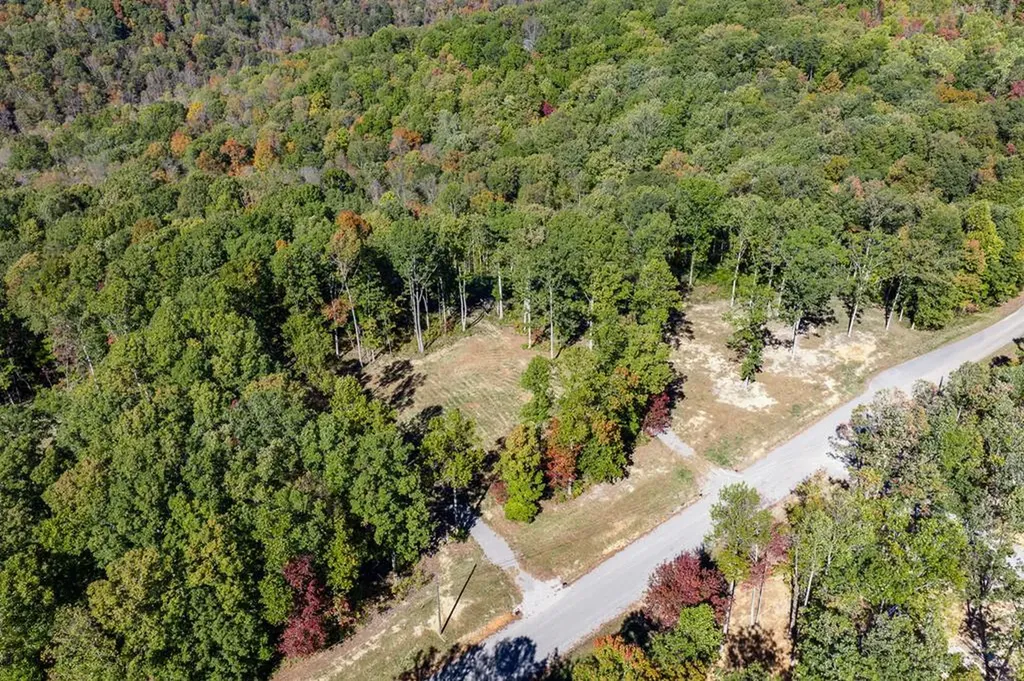 628 Cumberland Cove Road Monterey TN 38574