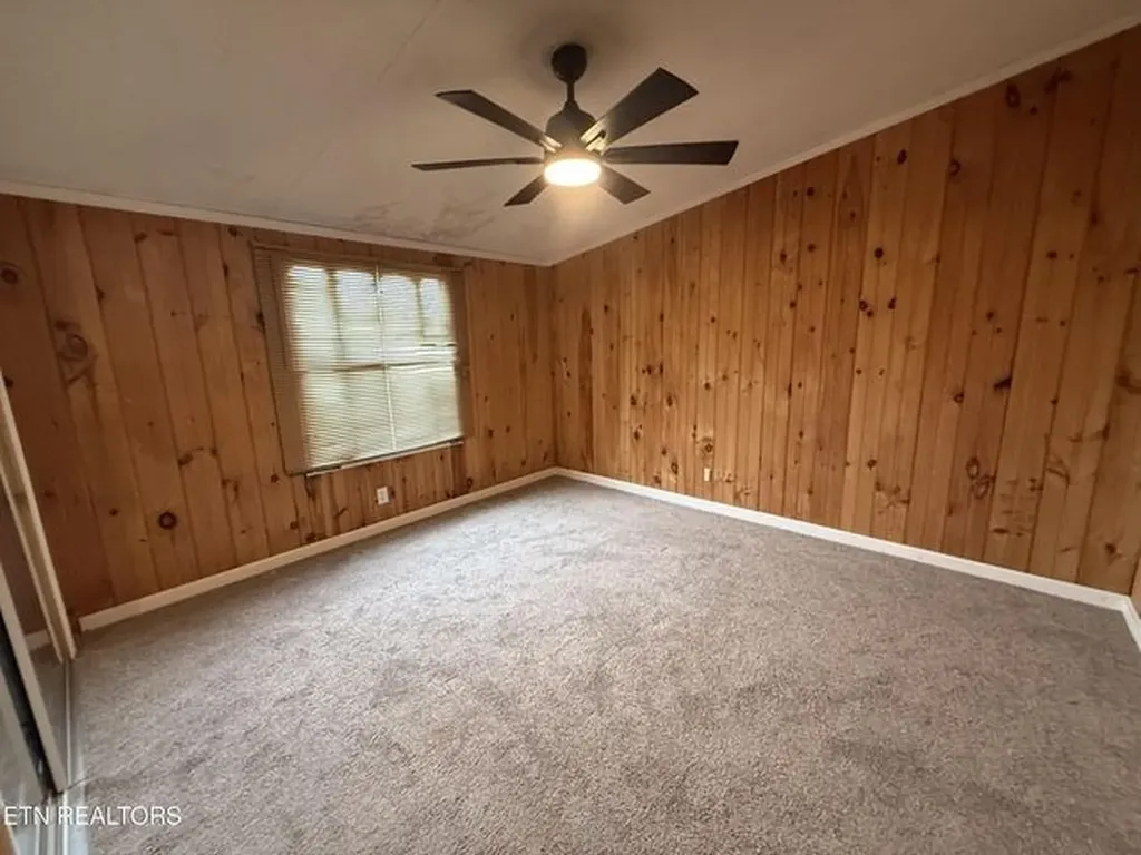 152 Woodlawn Drive Jamestown TN 38556-6288