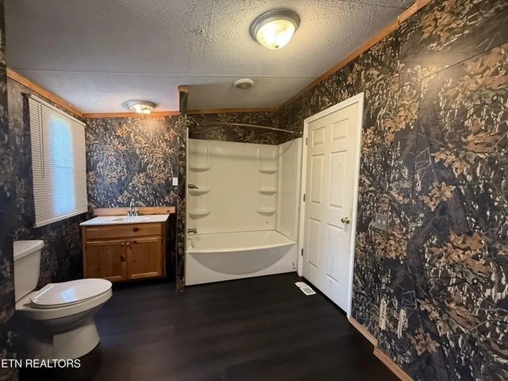 152 Woodlawn Drive Jamestown TN 38556-6288