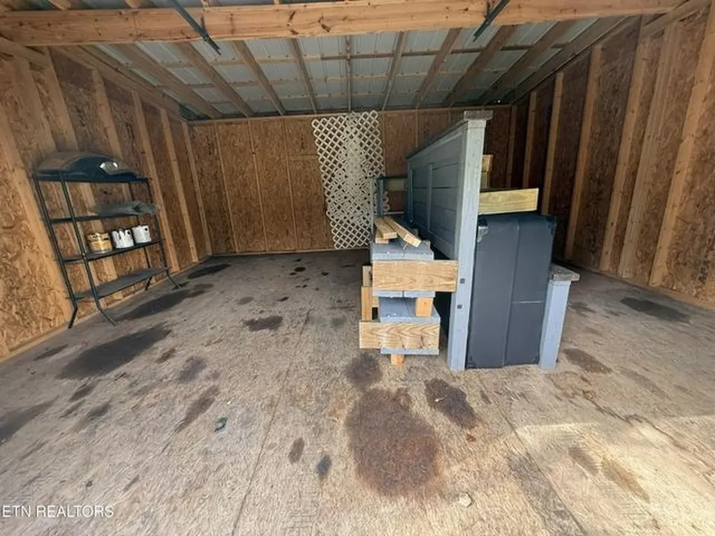 152 Woodlawn Drive Jamestown TN 38556-6288