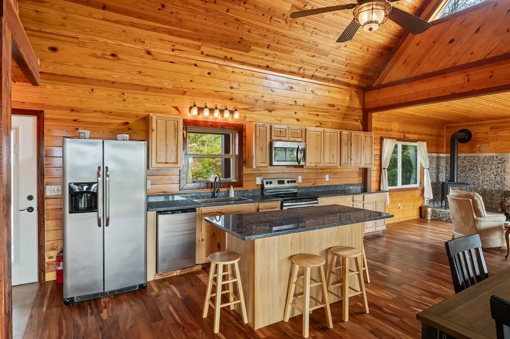 604 Hickory Lane Hilham TN 38568