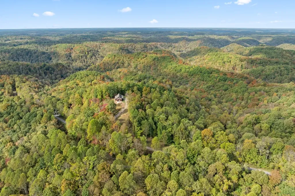 604 Hickory Lane Hilham TN 38568