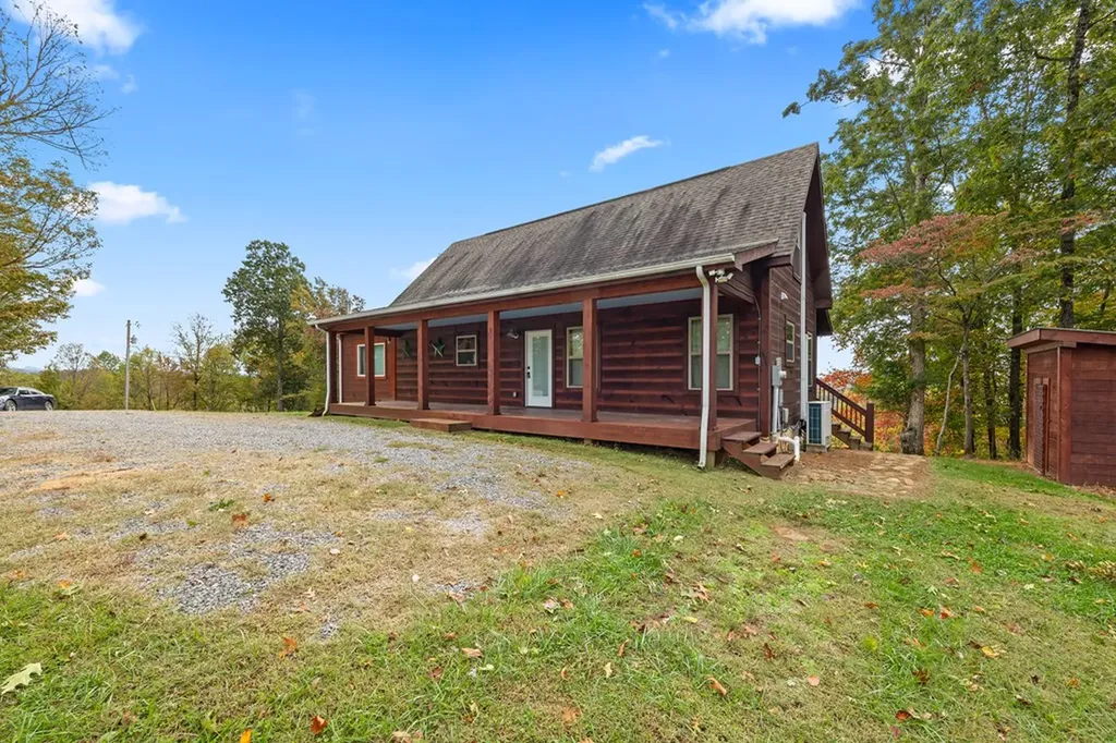 604 Hickory Lane Hilham TN 38568