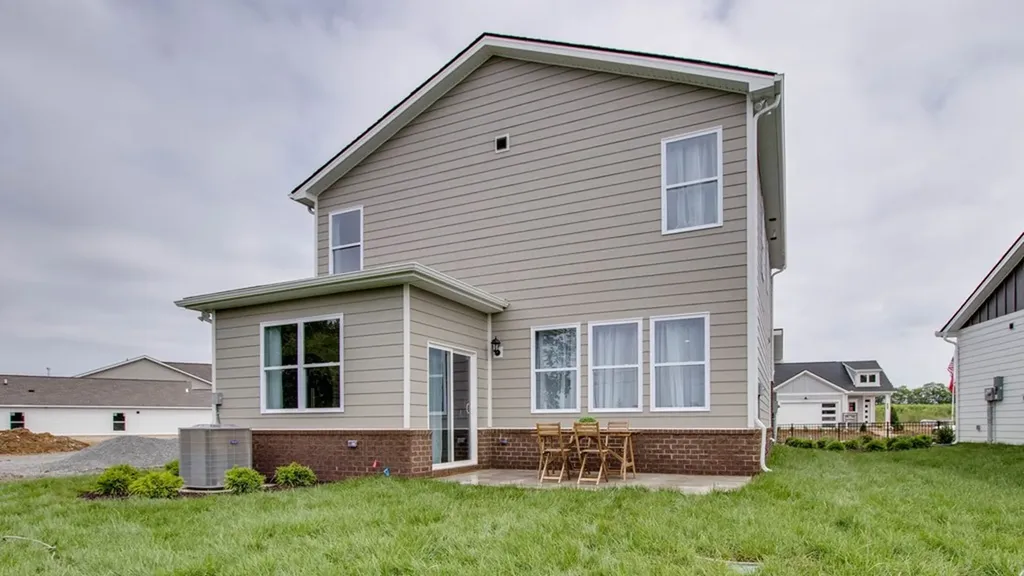 267 London Court Baxter TN 38544