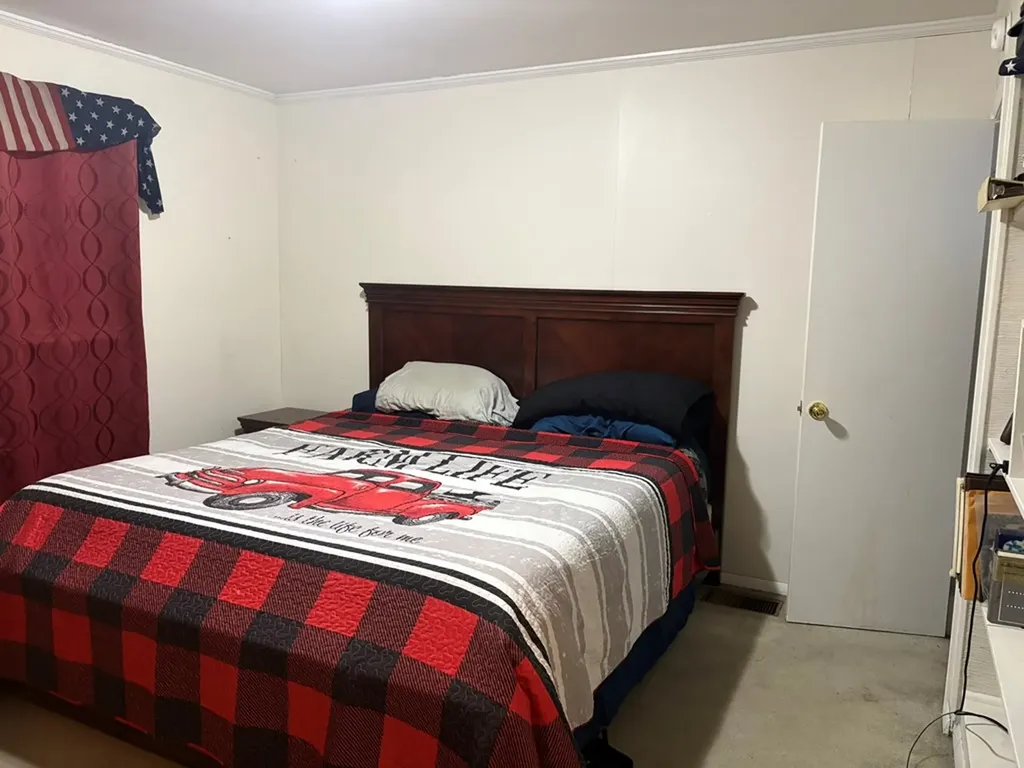 128 N. Turner Drive Sparta TN 38583