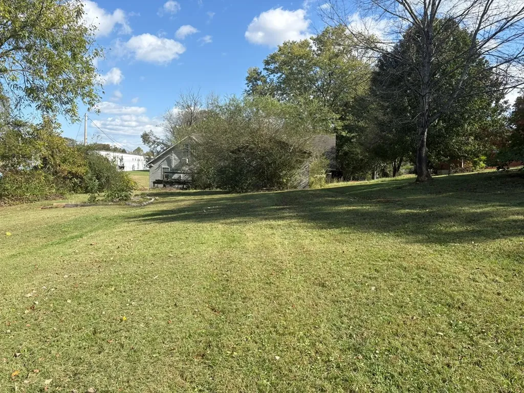 128 N. Turner Drive Sparta TN 38583