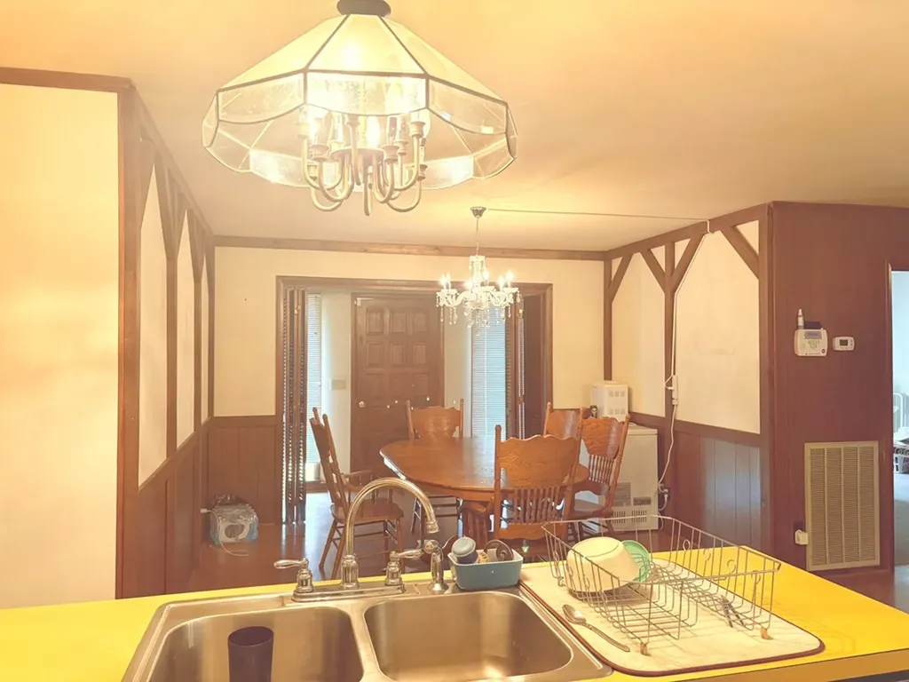 128 N. Turner Drive Sparta TN 38583