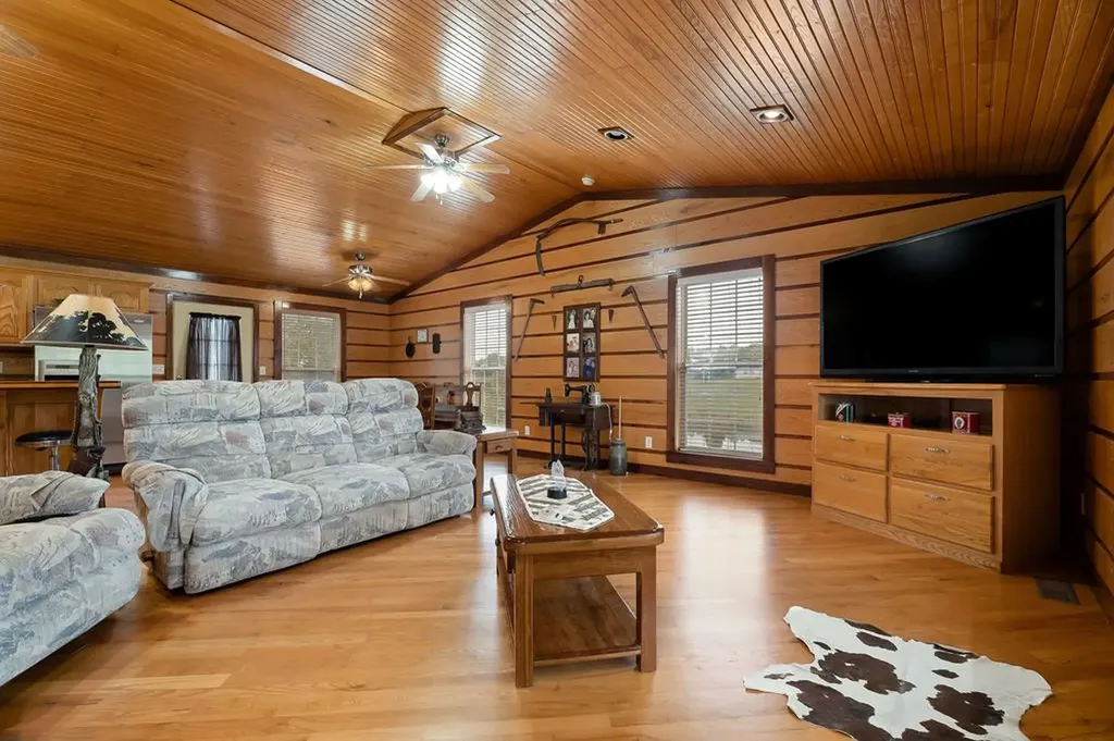 1195 Highland Avenue Baxter TN 38544