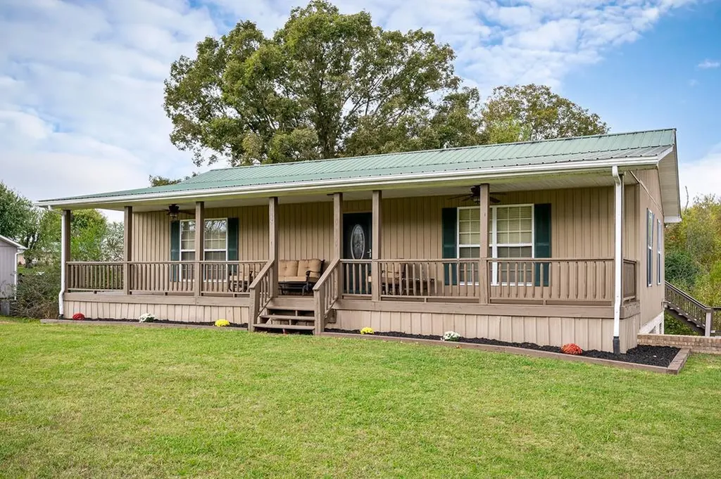 1195 Highland Avenue Baxter TN 38544