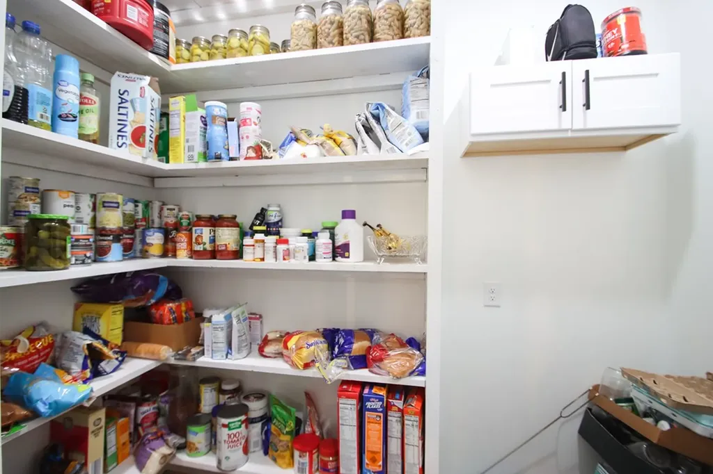 608 Lakeview Road Walling TN 38587