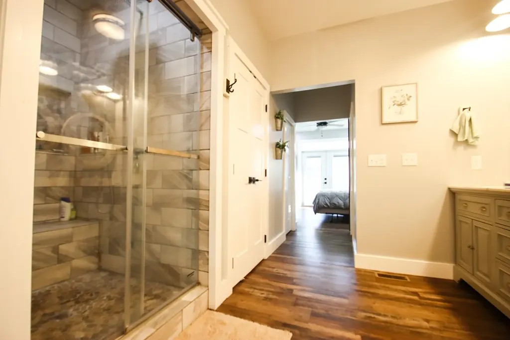 608 Lakeview Road Walling TN 38587