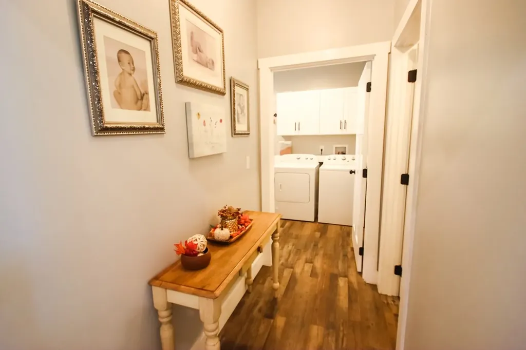 608 Lakeview Road Walling TN 38587