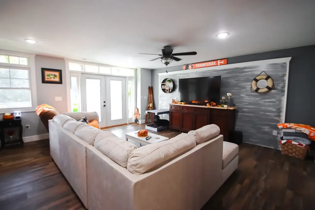 608 Lakeview Road Walling TN 38587