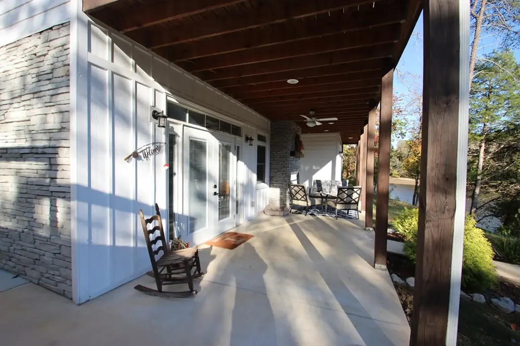 608 Lakeview Road Walling TN 38587