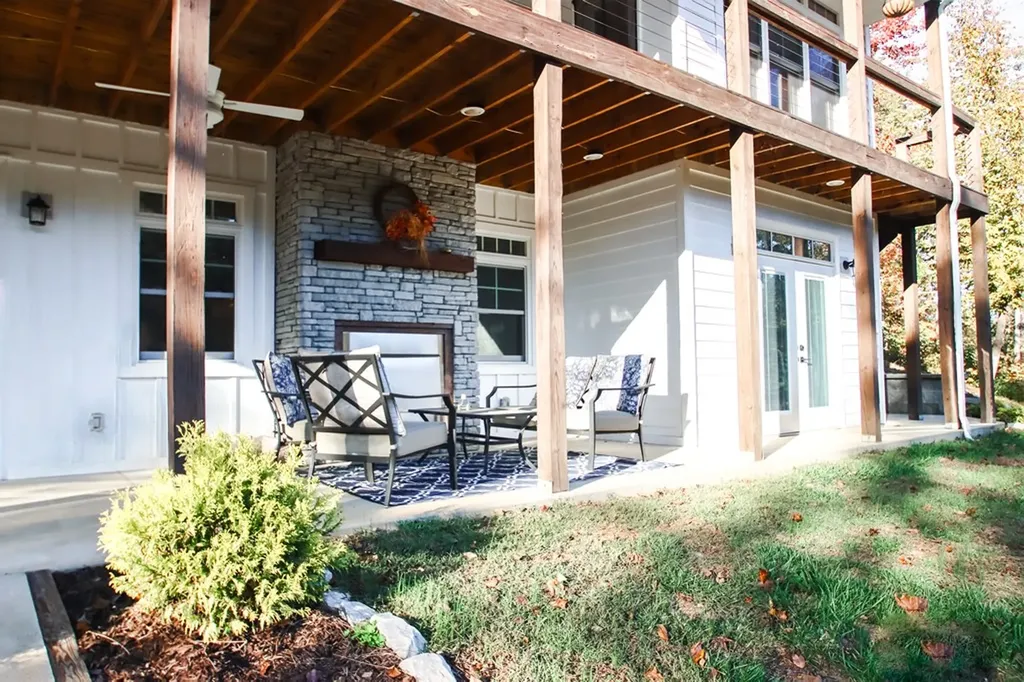 608 Lakeview Road Walling TN 38587