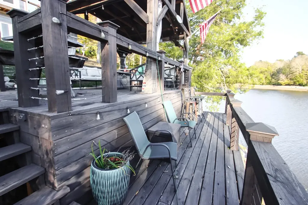 608 Lakeview Road Walling TN 38587