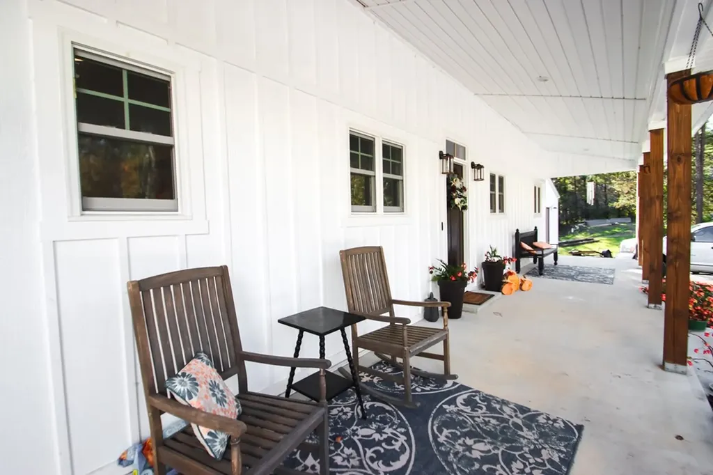 608 Lakeview Road Walling TN 38587