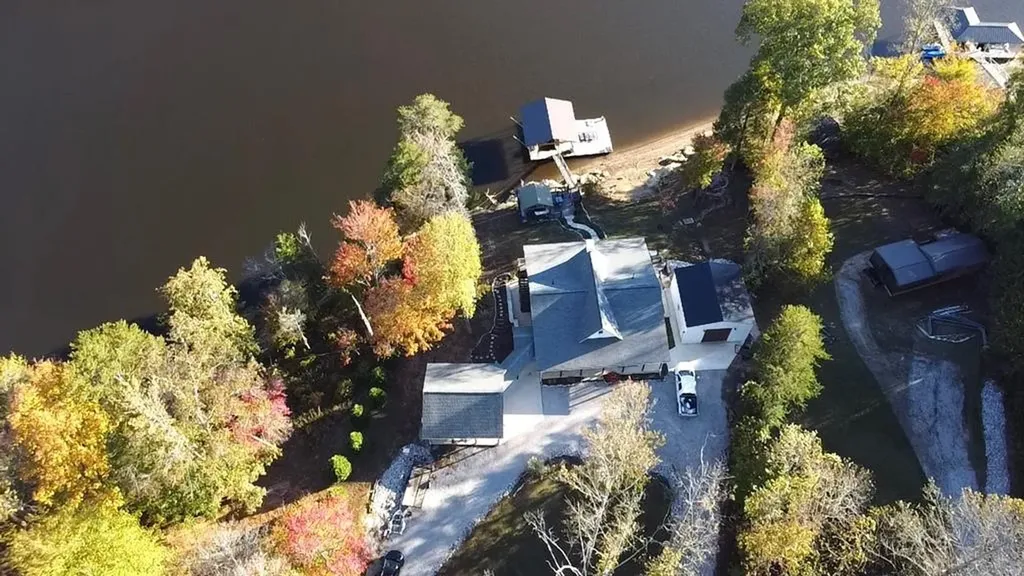 608 Lakeview Road Walling TN 38587