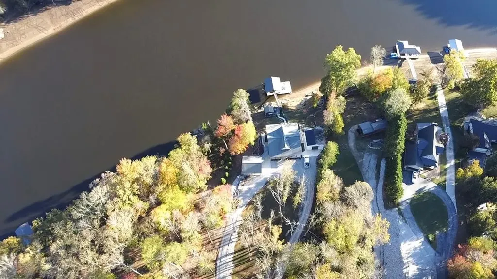 608 Lakeview Road Walling TN 38587