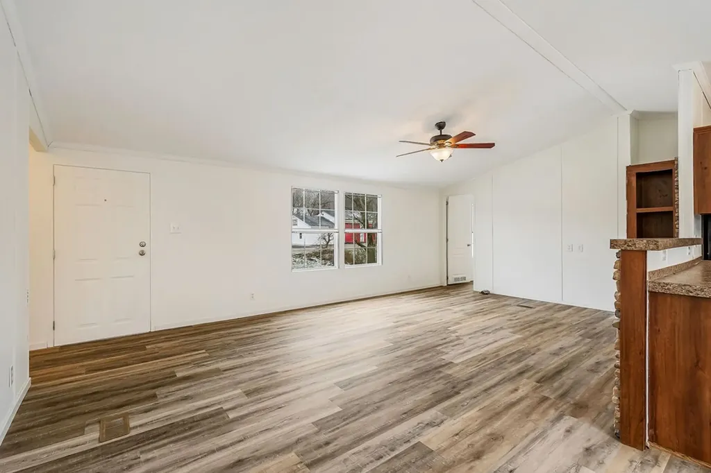 126 Holly Creek Road Celina TN 38551