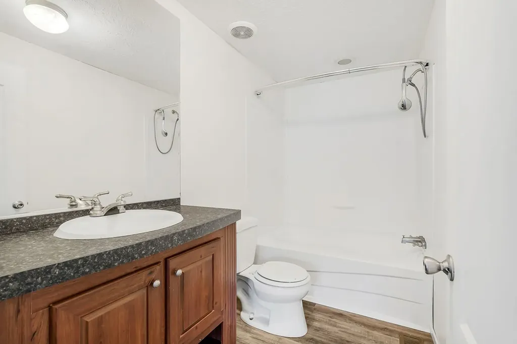 126 Holly Creek Road Celina TN 38551