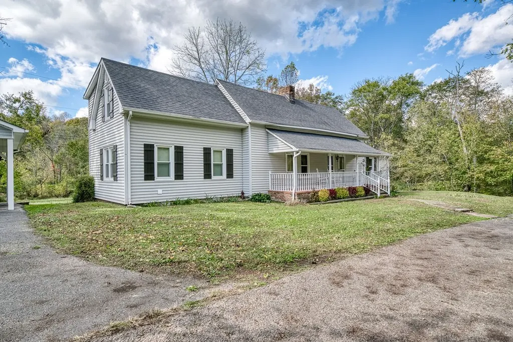 7630 Walking Horse Lane Cookeville TN 38501