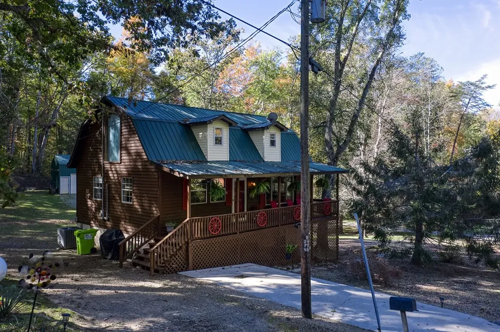 279 Siever Road Crossville TN 38572-1920