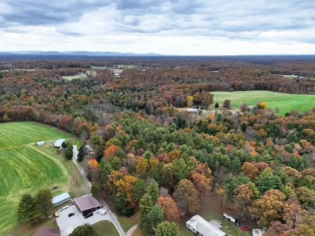 18.6 Acres Cave Branch Road Allardt TN 38504