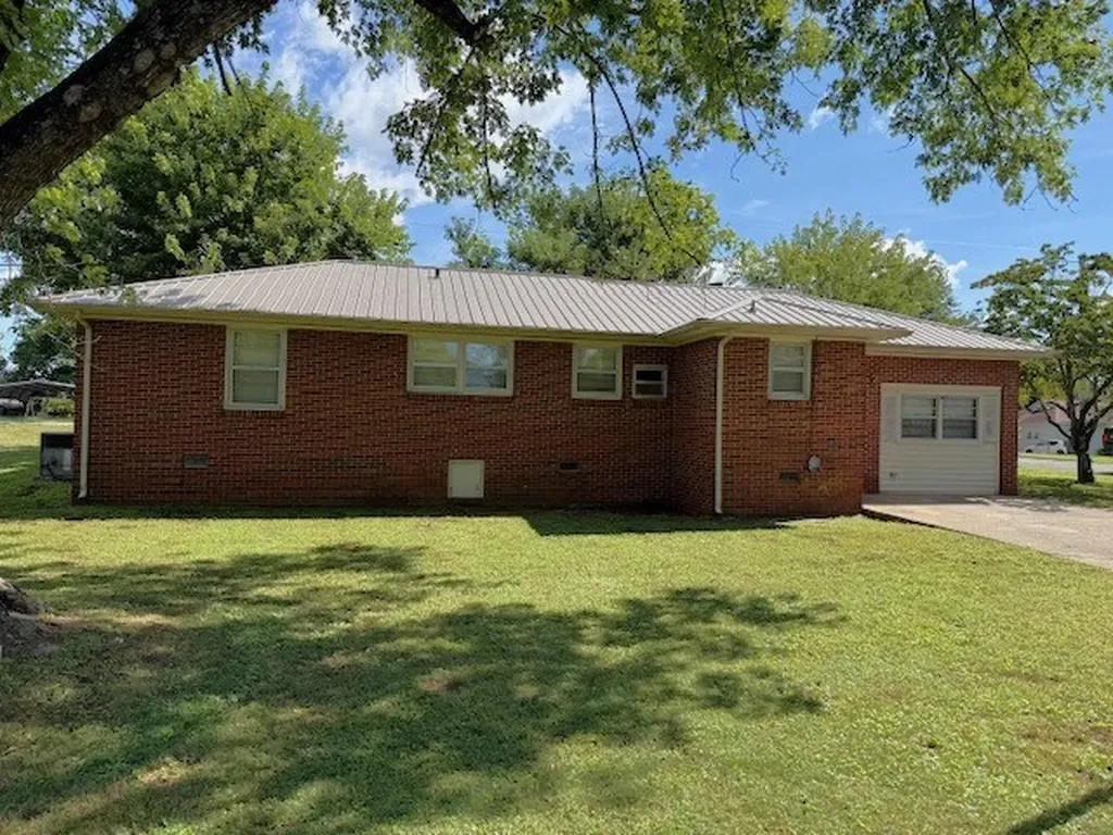 108 Black Street Mcminnville TN 37110