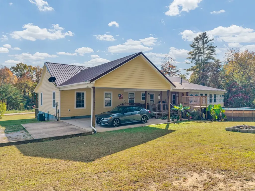 908 River Chase Trail Clarkrange TN 38553