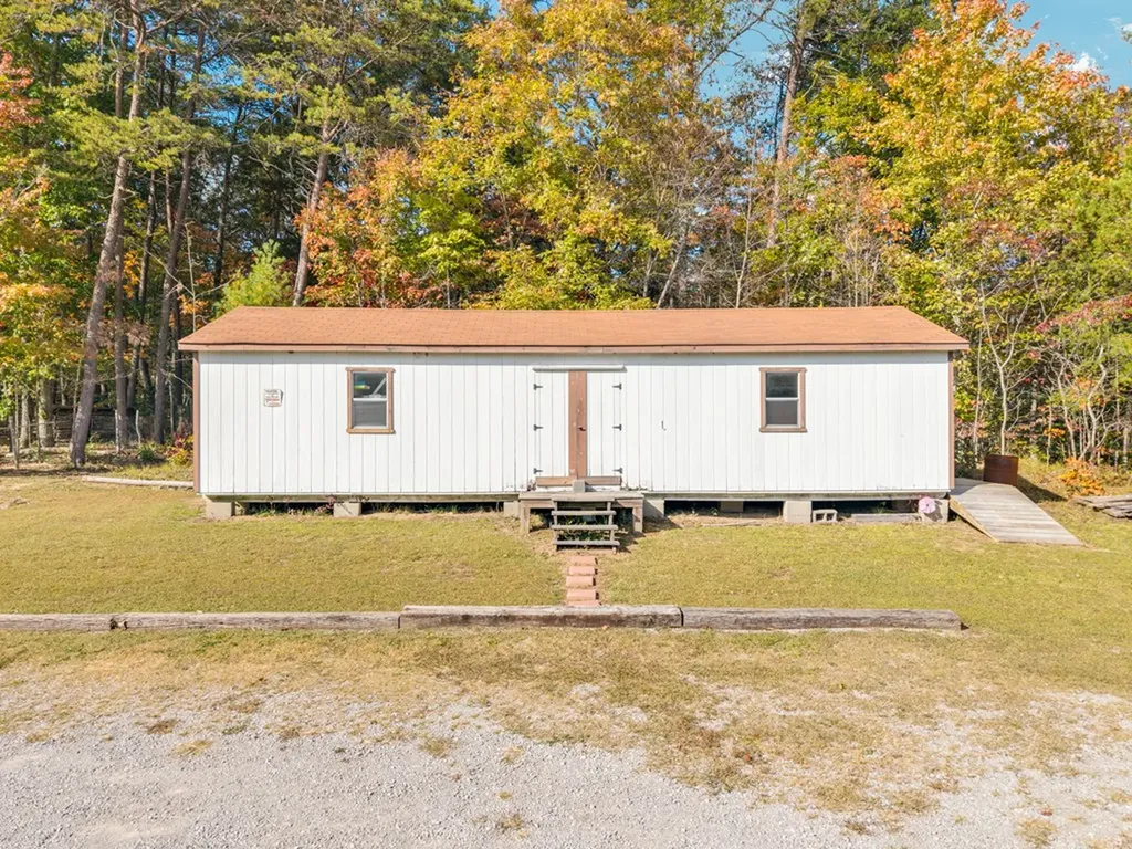 908 River Chase Trail Clarkrange TN 38553