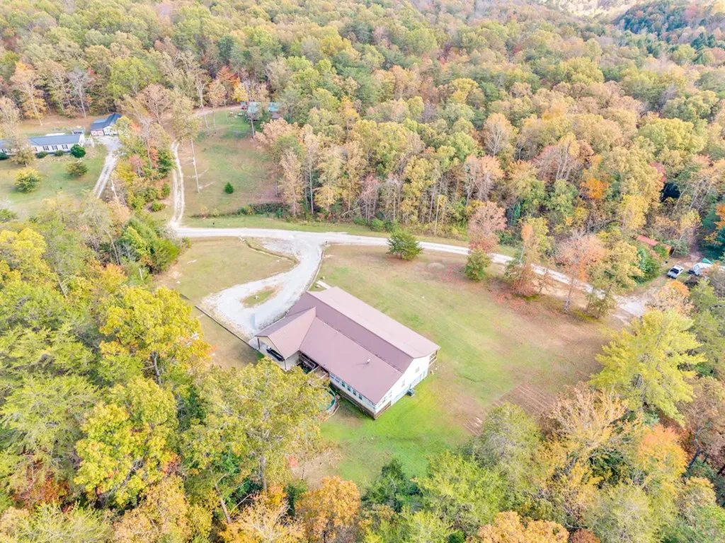 908 River Chase Trail Clarkrange TN 38553
