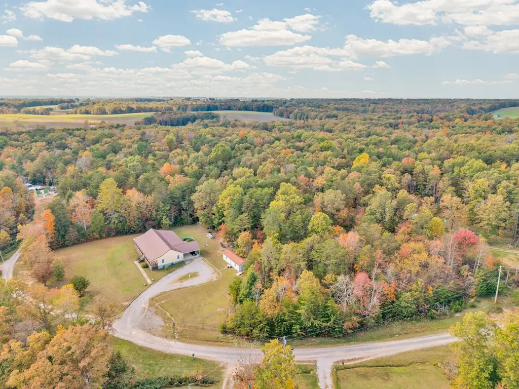 908 River Chase Trail Clarkrange TN 38553