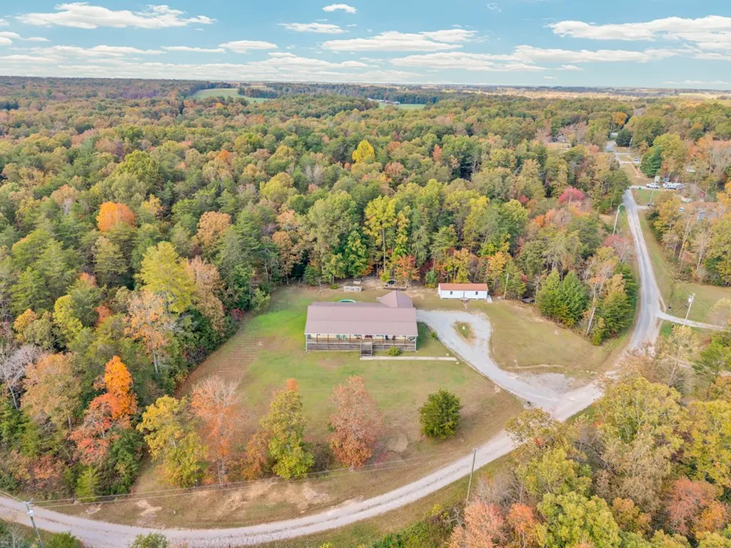 908 River Chase Trail Clarkrange TN 38553