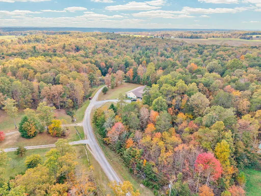 908 River Chase Trail Clarkrange TN 38553