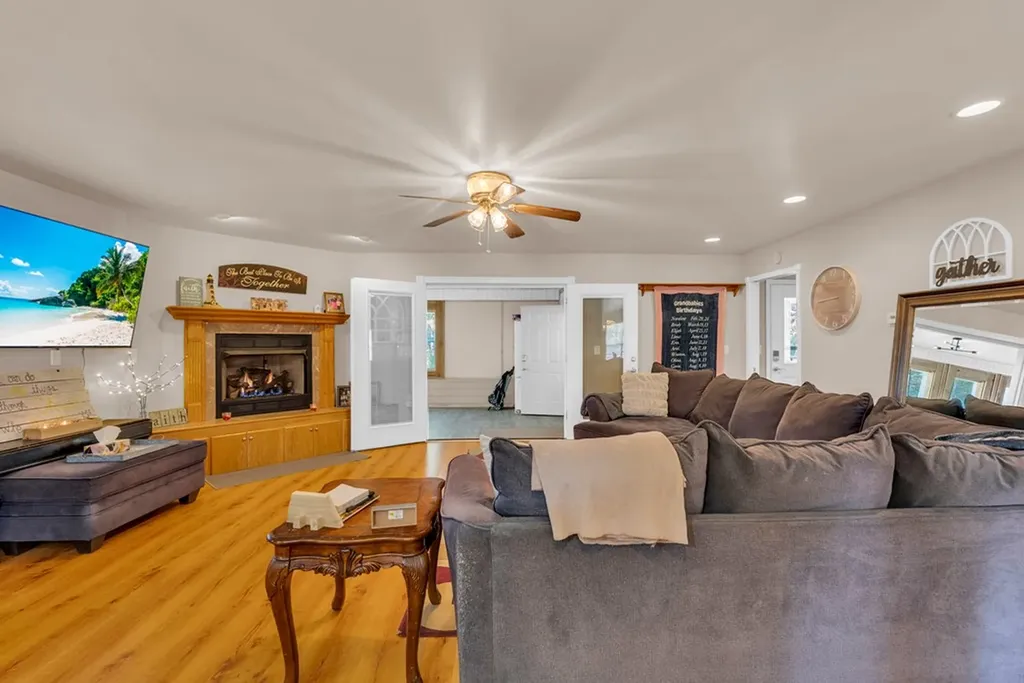 908 River Chase Trail Clarkrange TN 38553