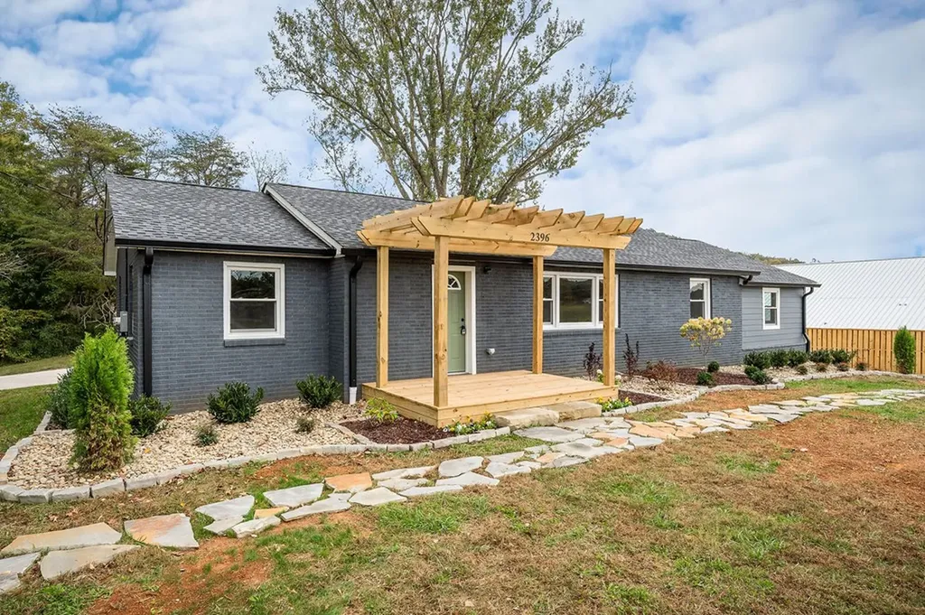 2396 Highway 70 E Cookeville TN 38501