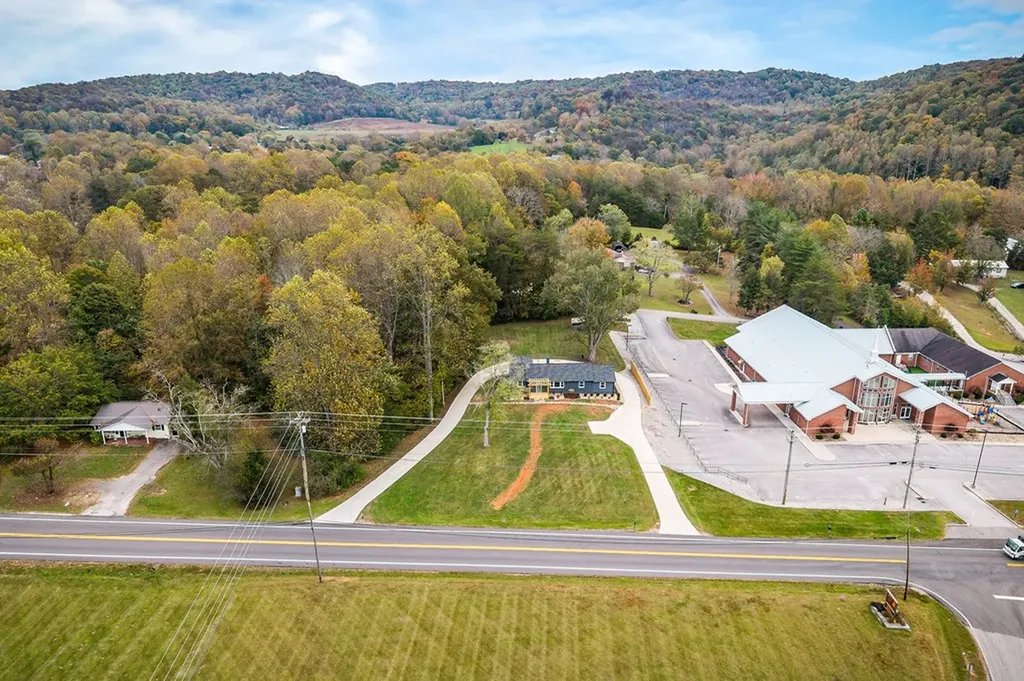 2396 Highway 70 E Cookeville TN 38501