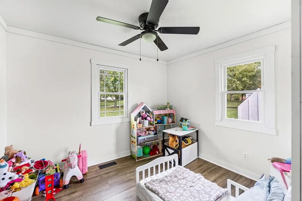 712 Oakley Allons Road Allons TN 38541