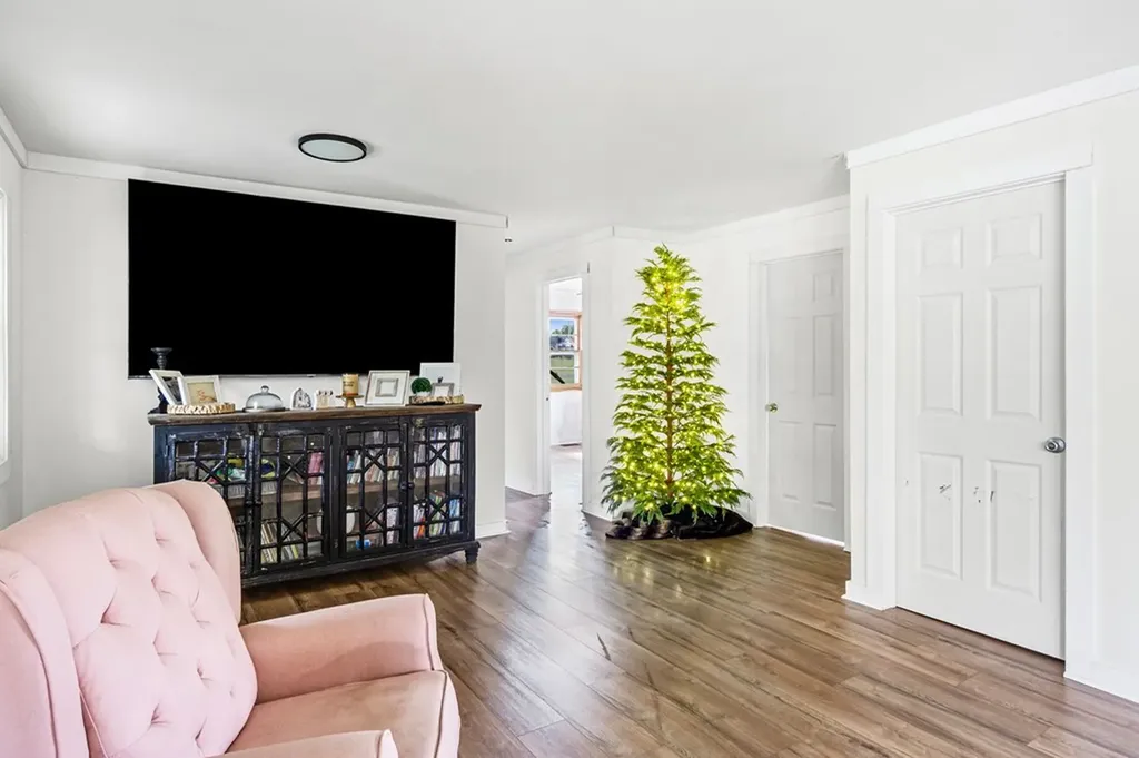 712 Oakley Allons Road Allons TN 38541