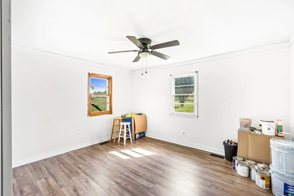 712 Oakley Allons Road Allons TN 38541