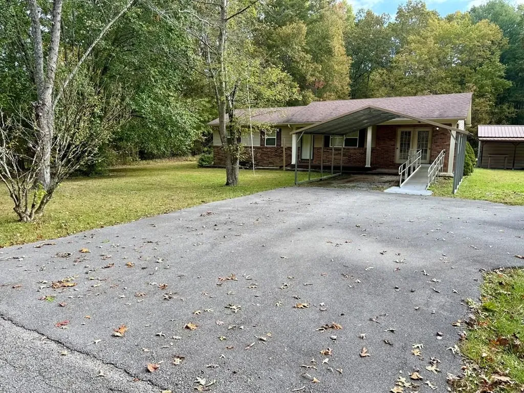 531 Mary Cromwell Road Jamestown TN 38556