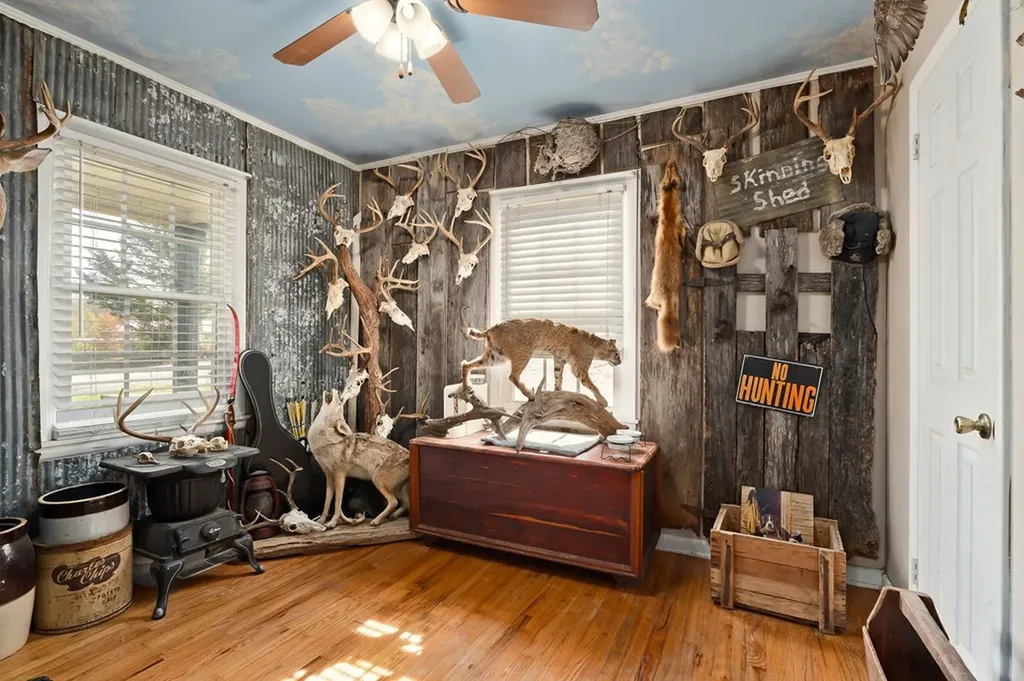 13400 Old Kentucky Road Walling TN 38587